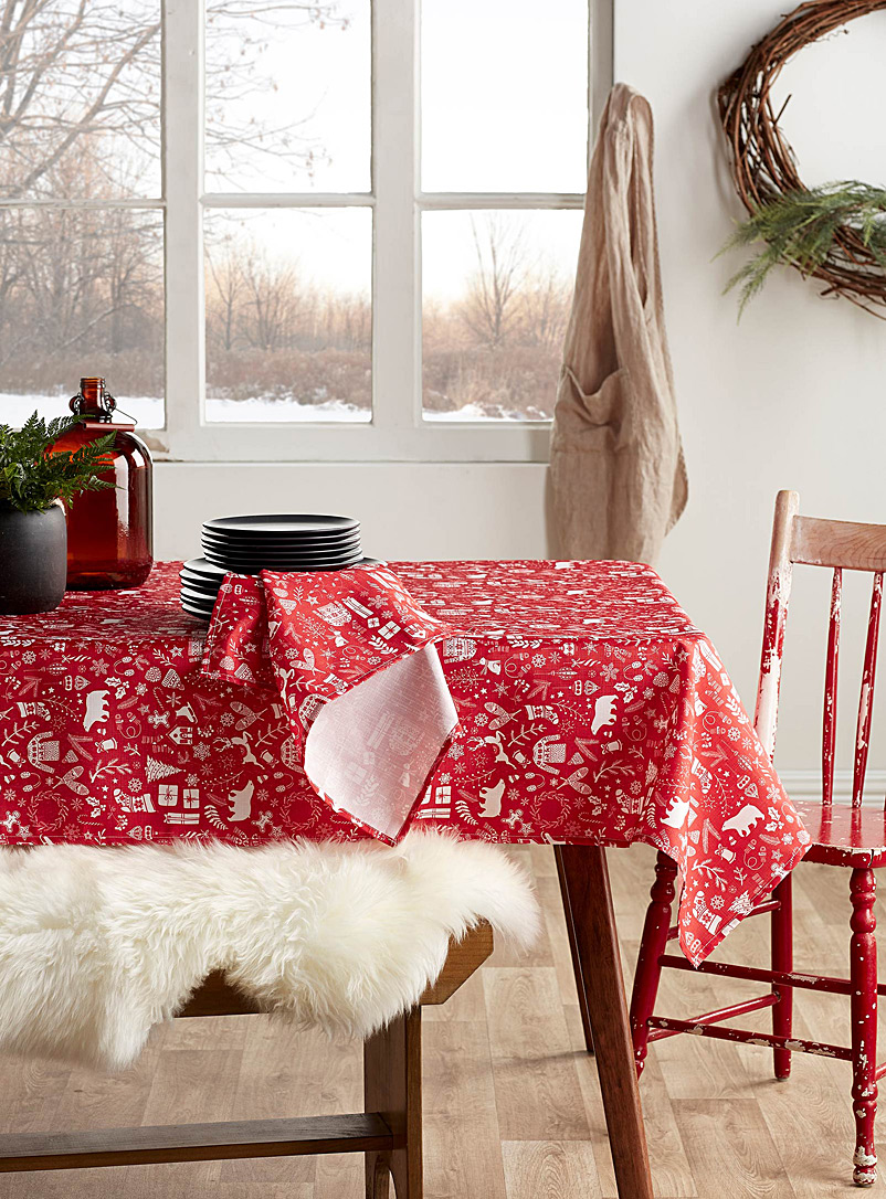 Simons Maison Patterned Red Christmas vacation tablecloth