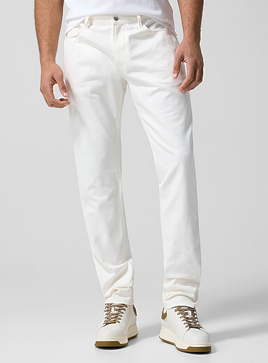 J06 slim white jean