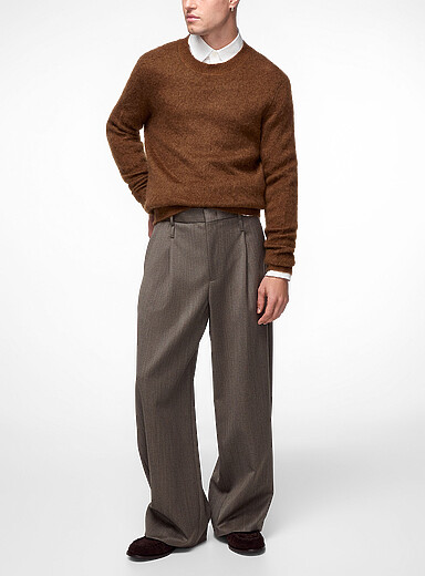 Emporio Armani Taupe Grey Blended taupe virgin wool pleated pant for men