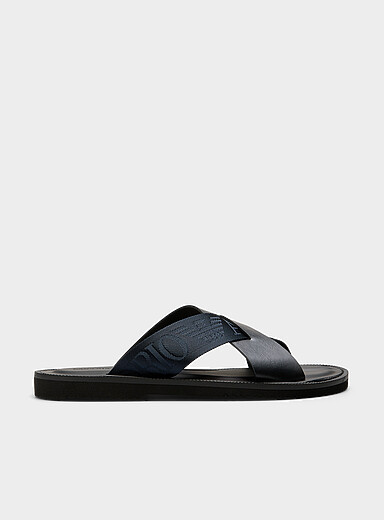 La sandale brides crois&eacute;es cuir marine
