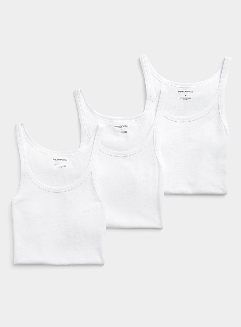 https://imagescdn.simons.ca/images/9185-324103-10-A1_2/thin-strap-white-camisoles-3-pack.jpg?__=1