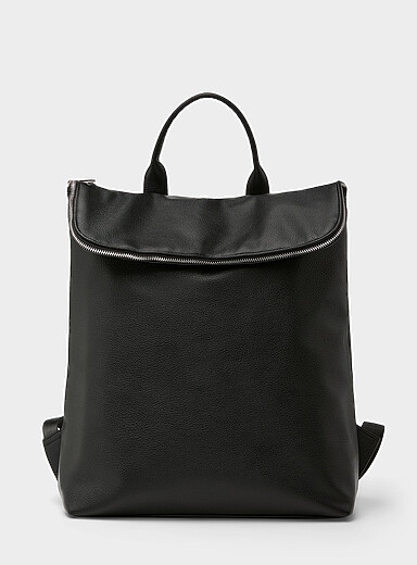 Le sac &agrave; dos effet cuir grenu rabat zipp&eacute;