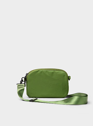 Shiny zipped crossbody bag