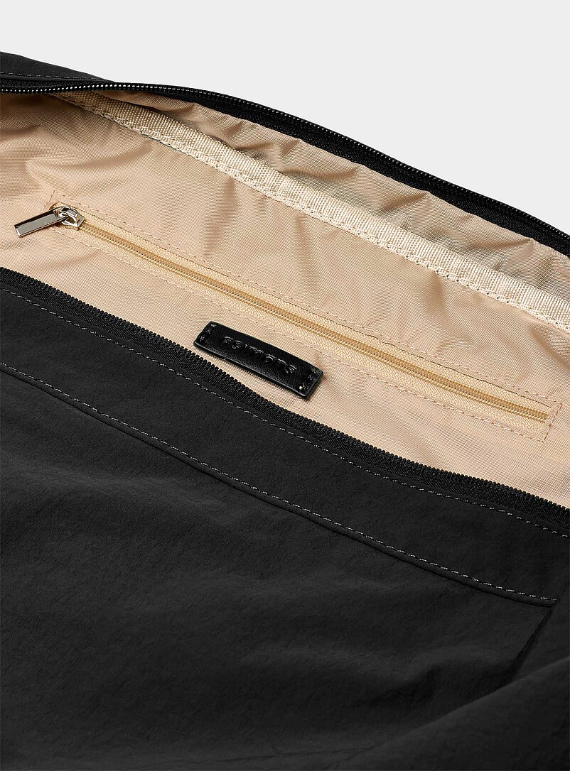 Simons: Le sac demi-lune XL toile froiss&eacute;e Noir pour femme