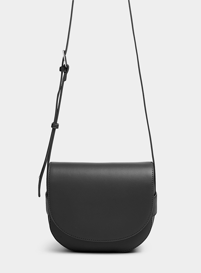 Simons Black Minimaliste saddle bag for women