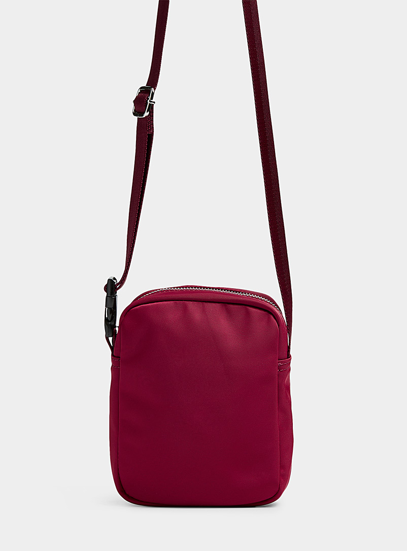 Simons: Le sac bandoulière recyclé carré Rouge foncé-vin-rubis pour femme