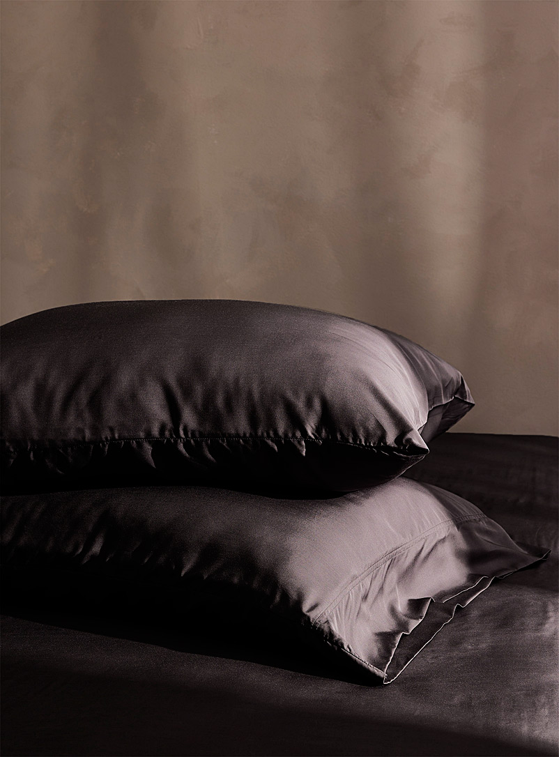 Simons Maison Black Bamboo rayon pillowcases 300-thread-count Set of 2