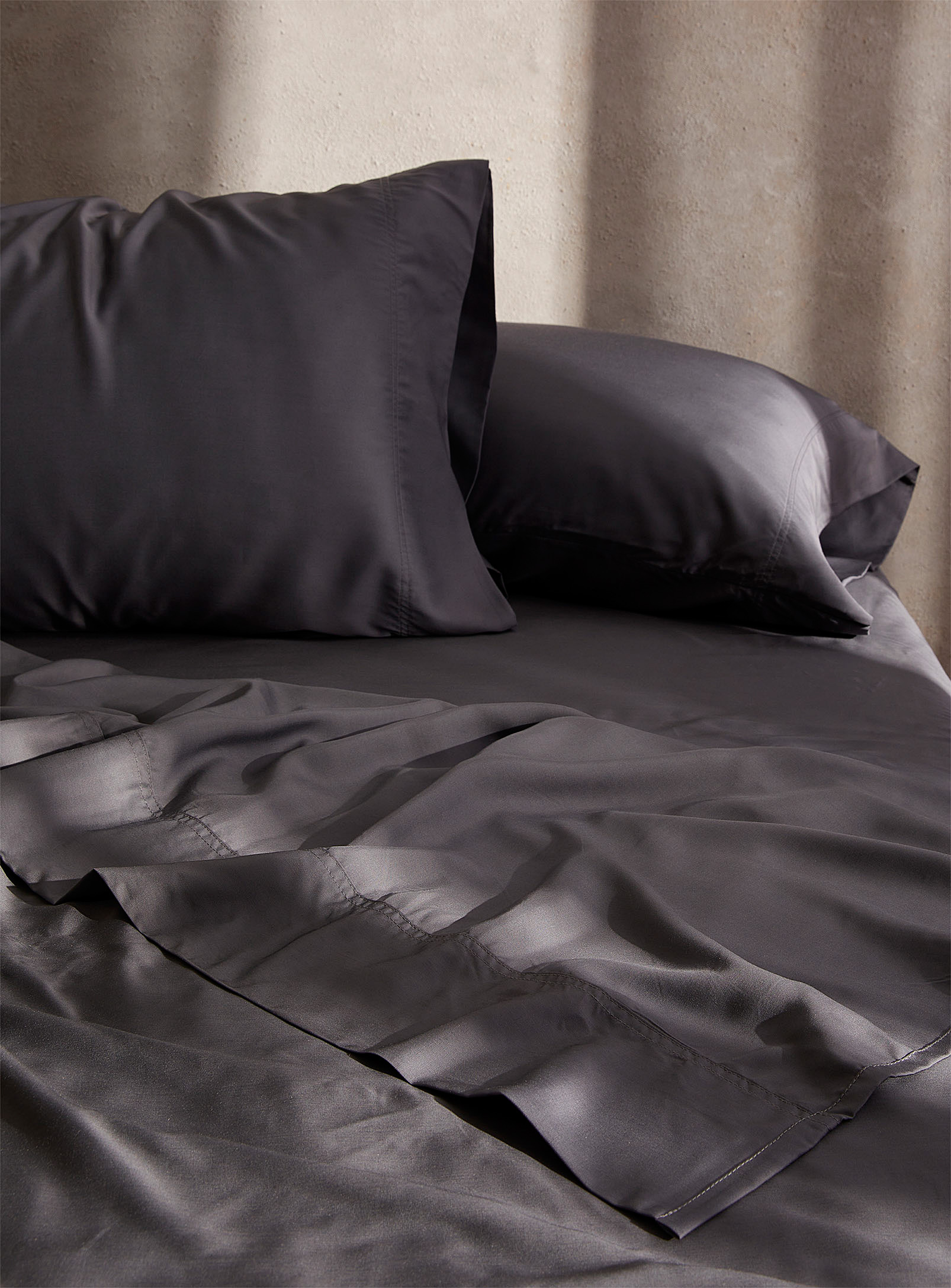 Simons Maison Bamboo Rayon 300-thread-count Sheet Set Fits Mattresses Up To 16 In In Charcoal