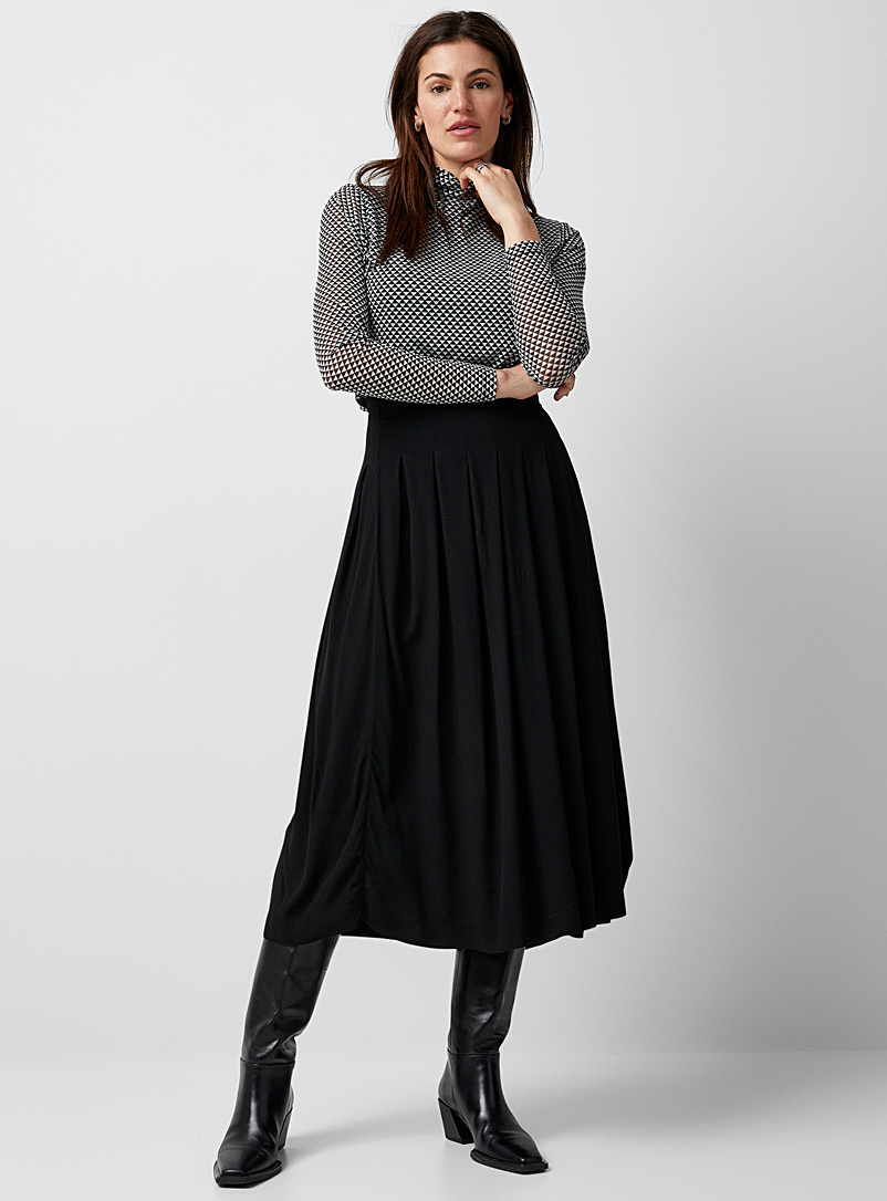 Contemporaine Black Flat pleat wrap skirt for women