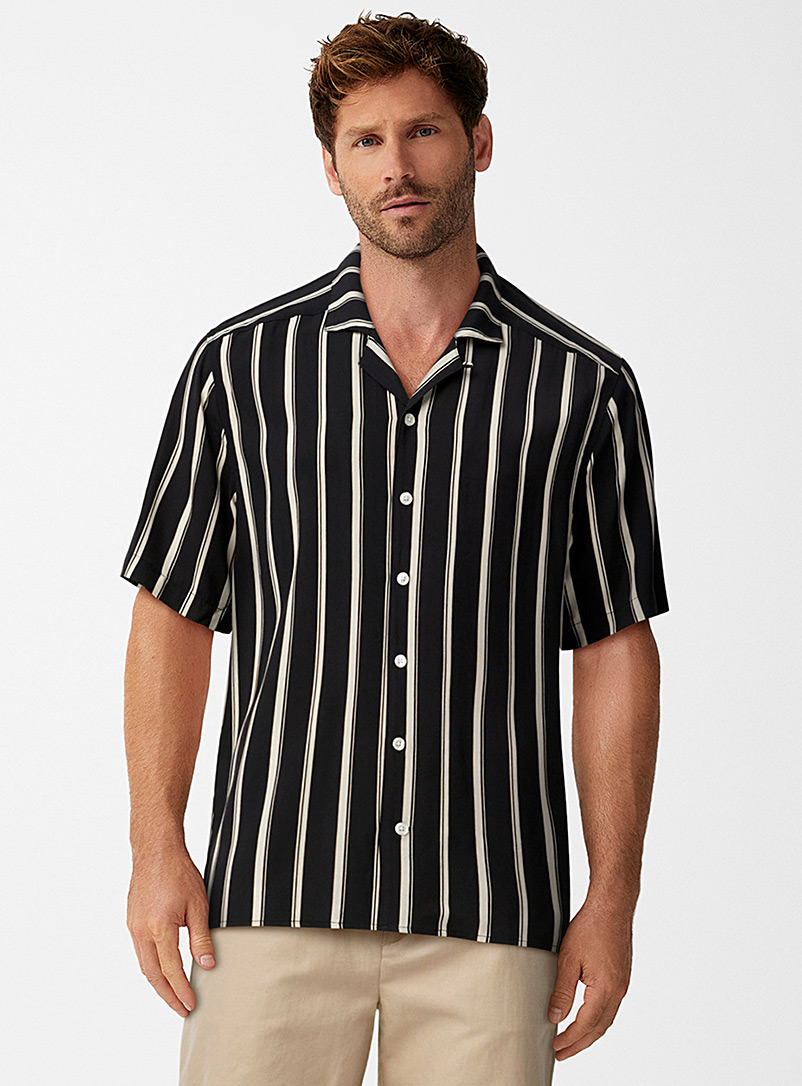Le 31 Patterned black Vertical stripe camp shirt Comfort fit for men