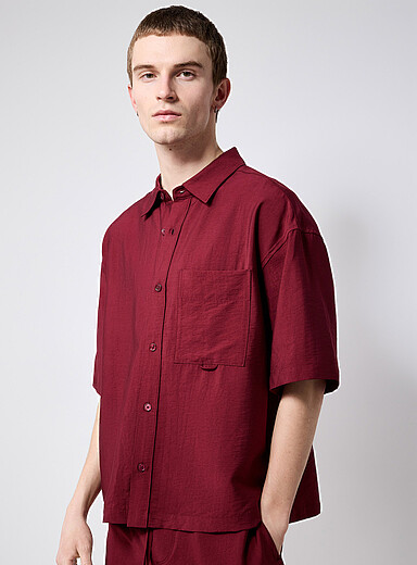 La chemise fluide toile froiss&eacute;e <b>Coupe carr&eacute;e</b>