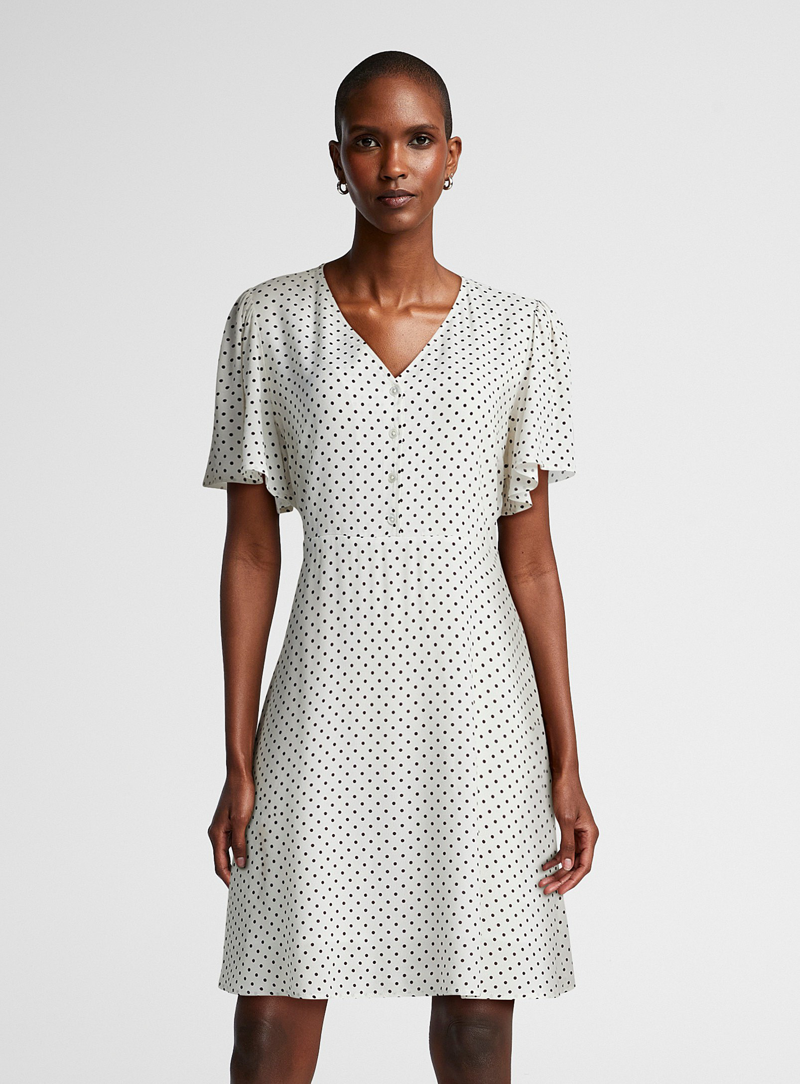 Contemporaine Buttoned-collar Printed Flowy Dress In Patterned White