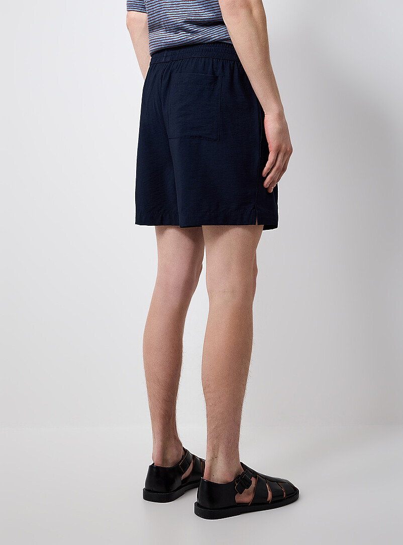 Fluid crinkled shorts Inseam: 5.5" (14 cm) product image 3