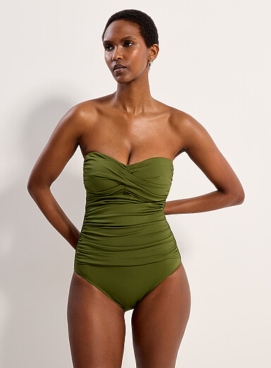 Le une-pi&egrave;ce fronc&eacute; bustier twist&eacute;