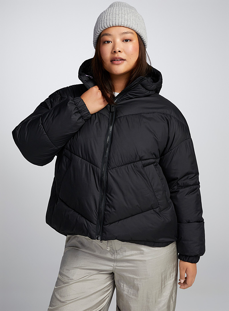 Twik Black Hooded puffer jacket for women