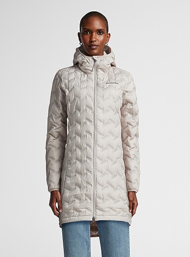 Columbia: La doudoune mi-longue Delta Ridge Ivoire - Beige cr&egrave;me pour femme