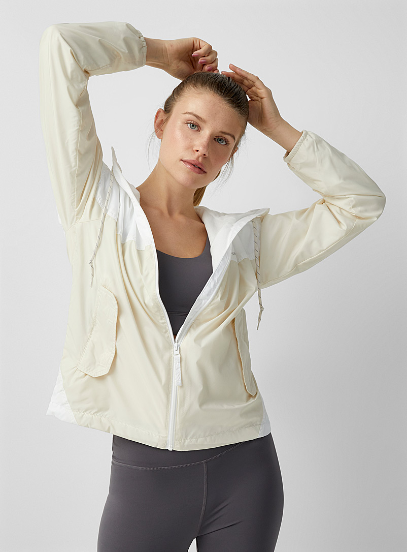 Columbia Ivory White Flash Challenger fleece-lined windbreaker jacket for women