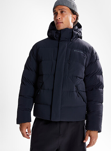 Le manteau matelass&eacute; &agrave; capuchon Amaze Puff