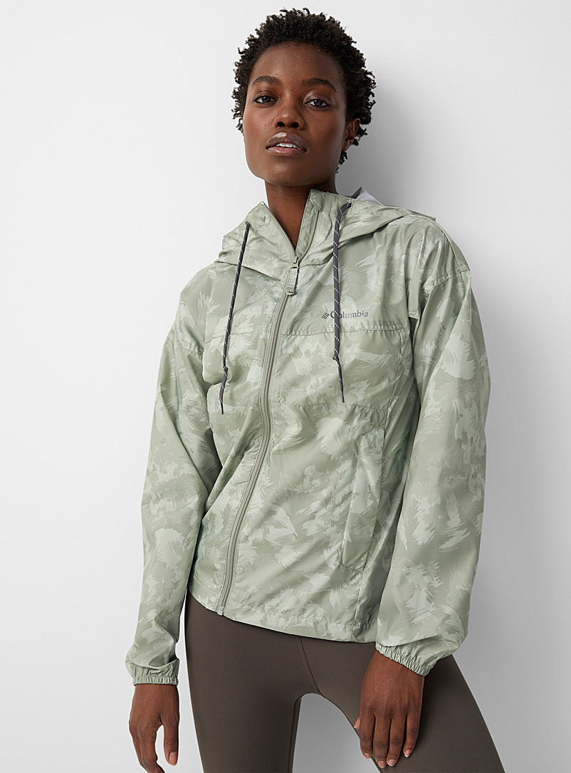 Rain Jackets, Raincoats \u0026 Windbreakers 