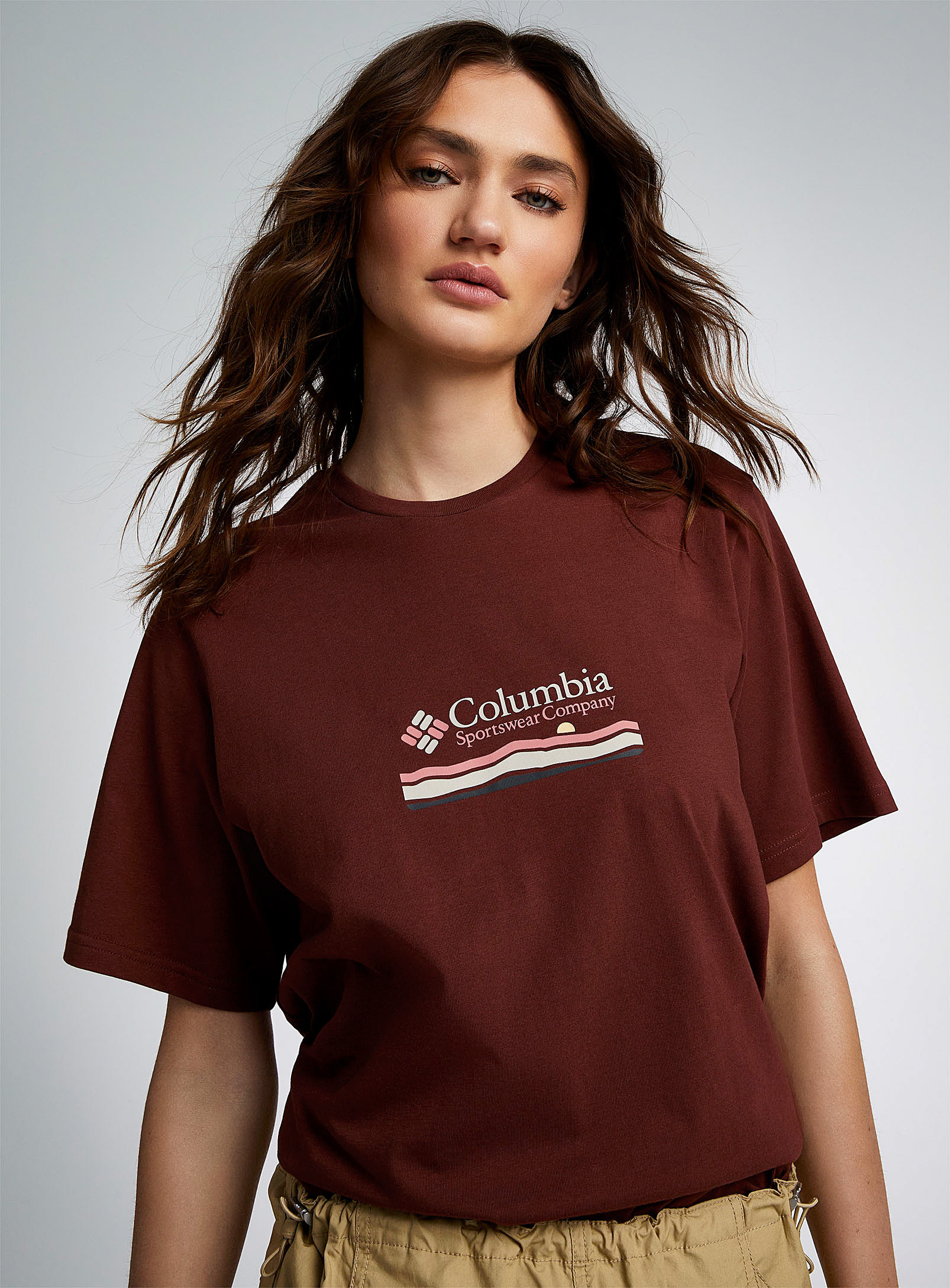 Columbia Neutral Colours Logo T-shirt In Ruby Red