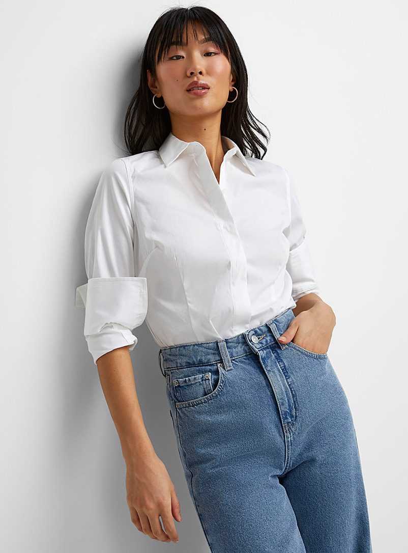 https://imagescdn.simons.ca/images/9391-216515-10-A1_2/organic-cotton-fitted-shirt.jpg?__=6