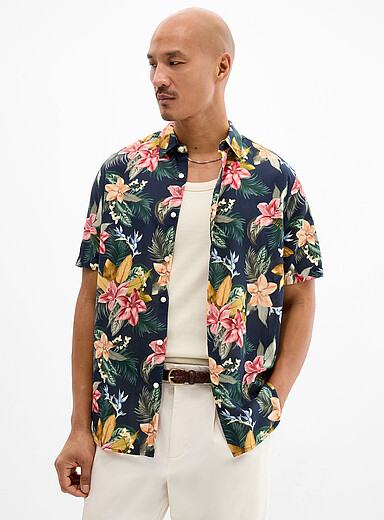 Lightweight floral voile shirt <b>Modern fit</b>