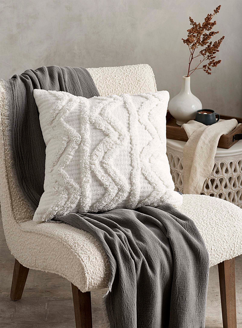 Simons Maison White Textured chenille cushion 50 x 50 cm