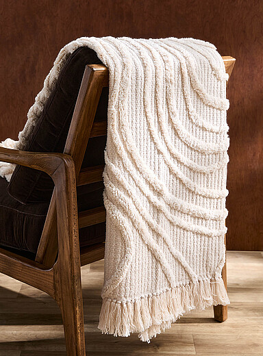 Wavy tufted throw 130 x 150 cm