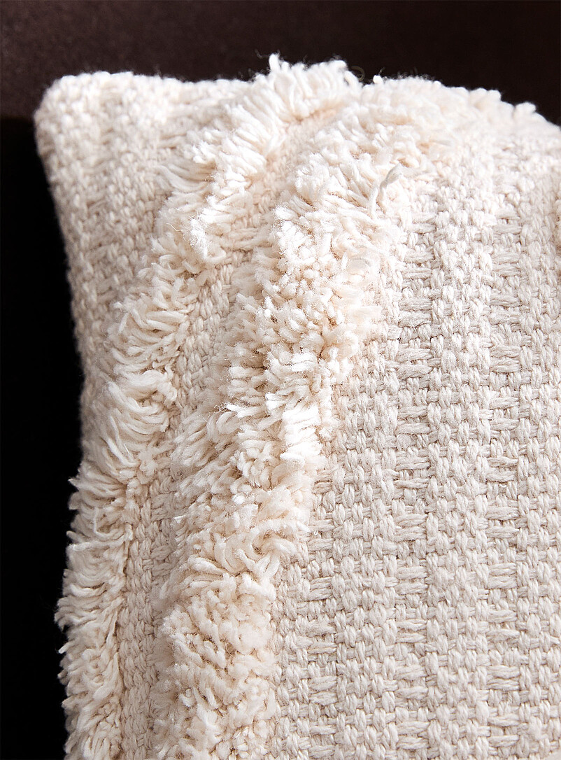 Simons Maison: Le coussin touffet&eacute; ondoyant 45 x 45 cm Blanc cass&eacute;