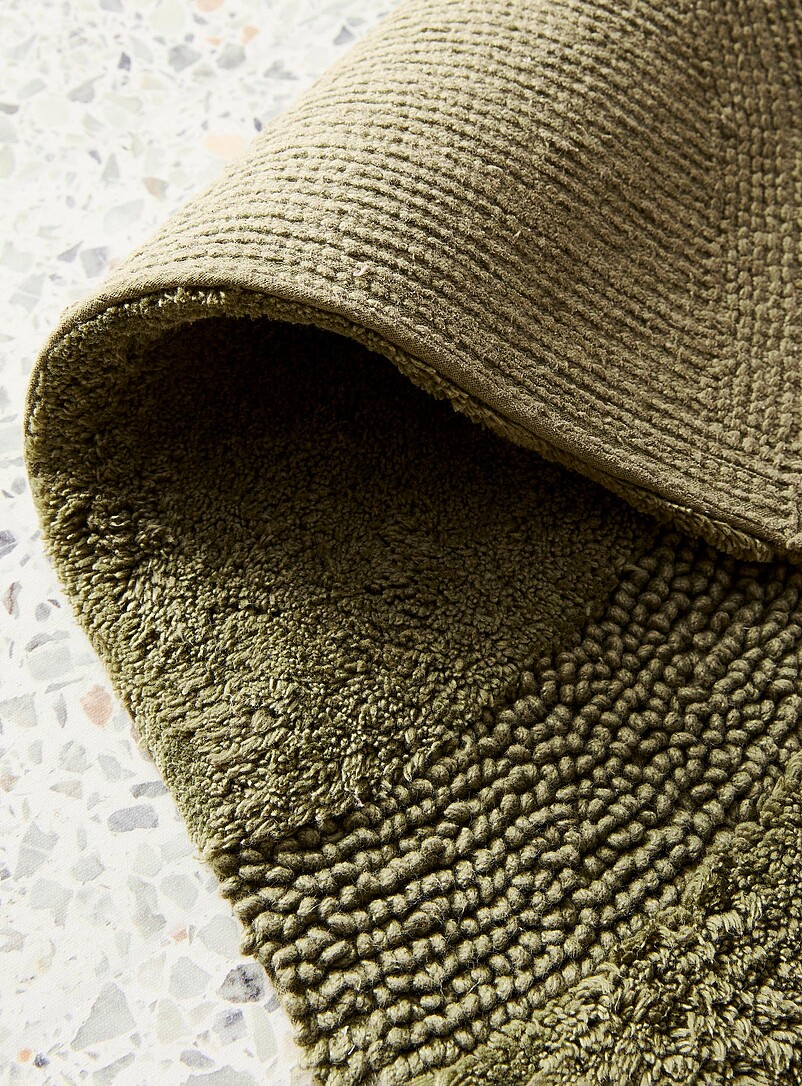 Half-moon bath mat 39 x 70 cm product image 2