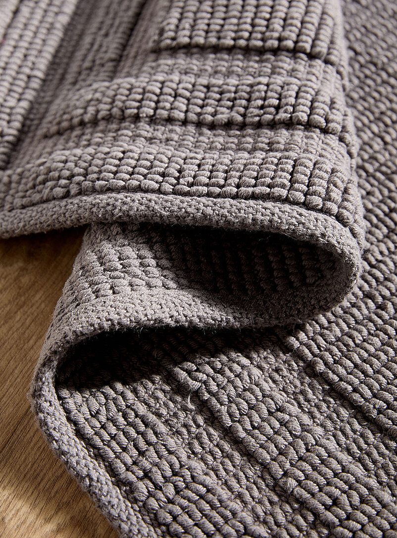 Embossed knots trim bath mat 50 x 80 cm product image 2
