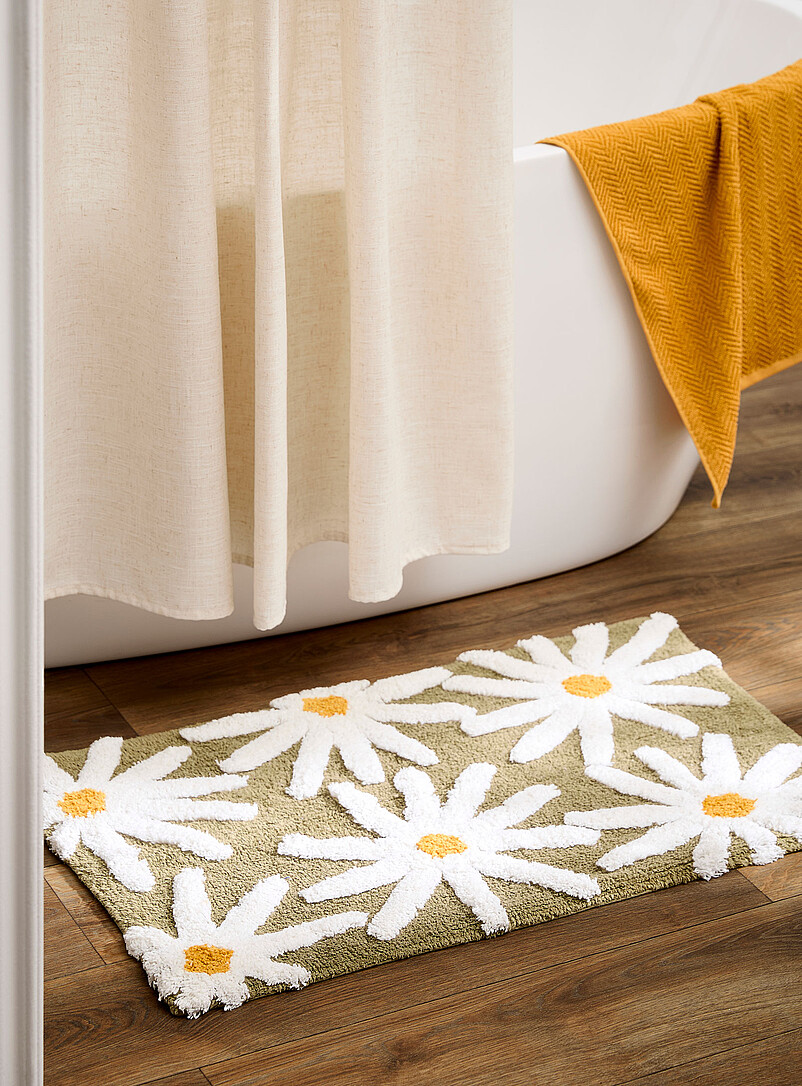 Small daisies bath mat 50 x 80 cm product image (primary)