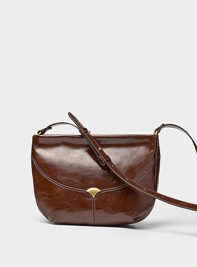 Le petit sac bandouli&egrave;re cuir verni Divilio