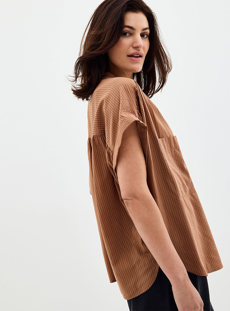 Sess&ugrave;n: La blouse ray&eacute;e &agrave; mancherons drap&eacute;s Camille Brun &agrave; motifs pour femme