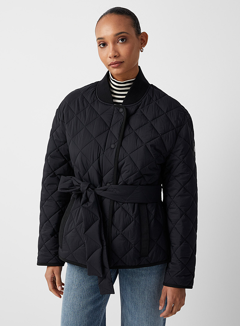 Moose Knuckles Black Queensway fitted puffer jacket for women