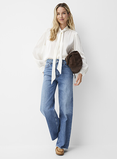 Paige: Le jean vintage effet us&eacute; Sasha <b>Coupe : jambe large, taille haute</b> Bleu p&acirc;le - Bleu ciel pour femme
