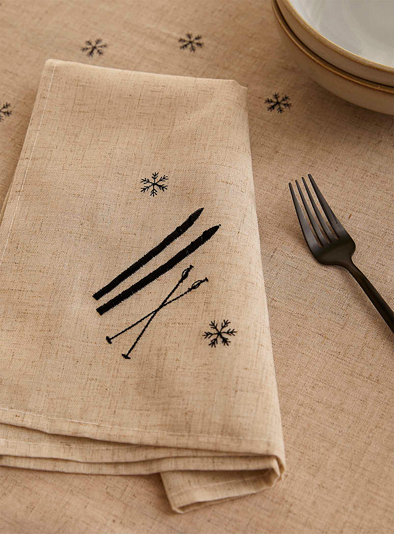 Simons Maison: La serviette de table touche de lin aventure en montagne Écru à motifs