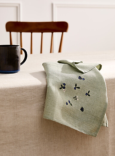 Blueberry embroidered napkin