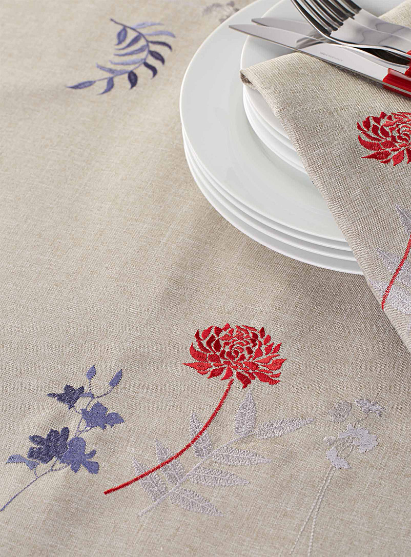 Simons Maison Assorted Japanese embroidered floral tablecloth