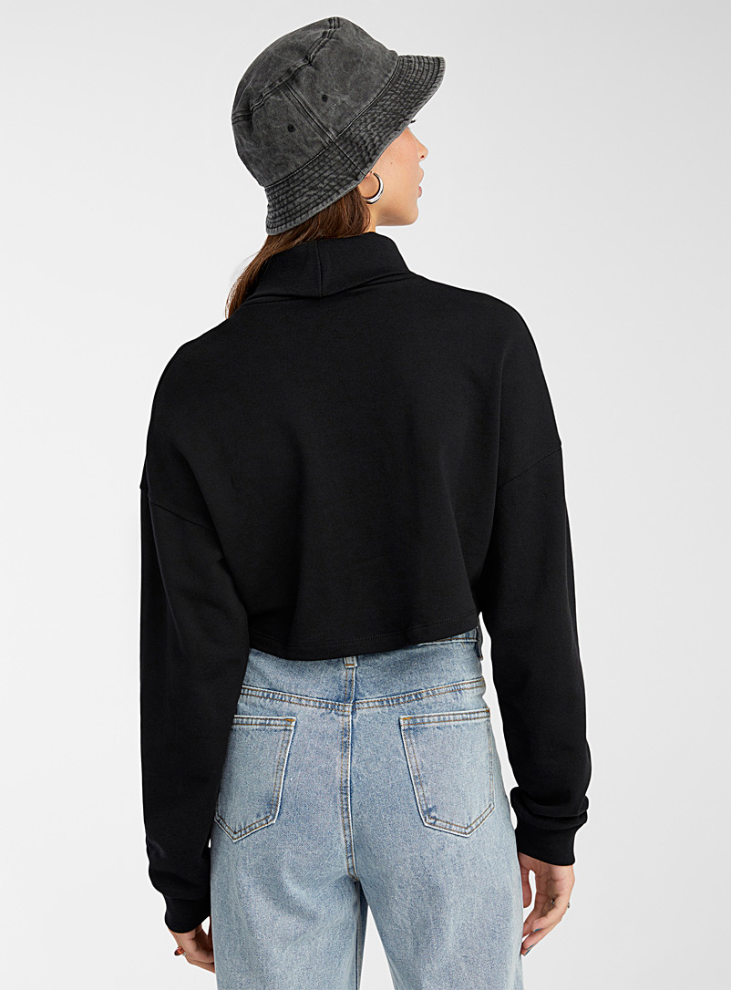 Twik Black Ultra-cropped turtleneck sweatshirt for women