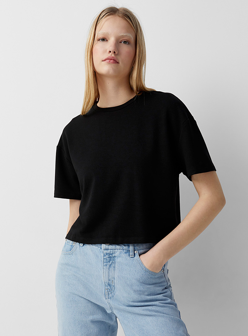 Twik Black Cropped boxy T-shirt for women