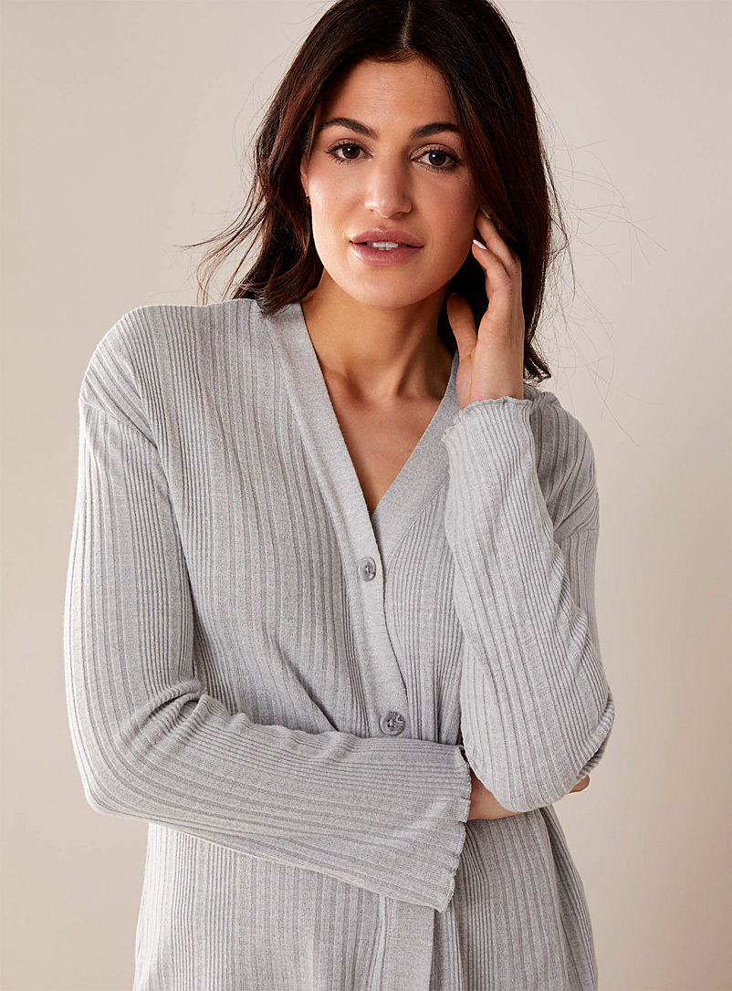Poly Viscose Blend Knit in Heather Grey