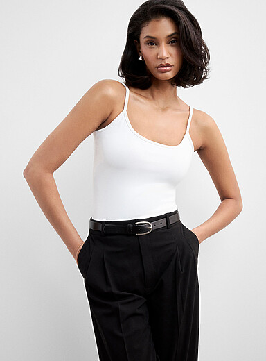 La camisole fines bretelles seconde peau