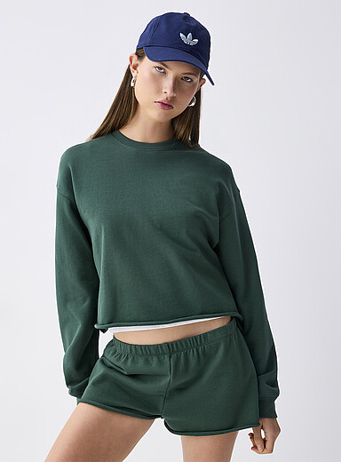 Twik: Le sweat court molleton Vert fonc&eacute; - Mousse pour femme