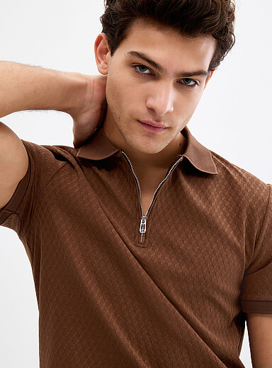 Le 31: Le polo jacquard g&eacute;om&eacute;trique Brun pour homme