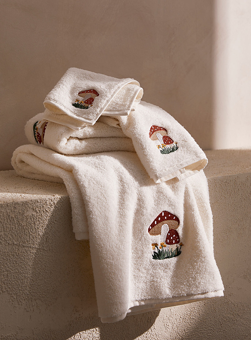 Simons Maison Patterned White Wild mushrooms Turkish cotton towels
