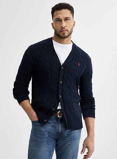 Le cardigan c&acirc;bles torsad&eacute;s