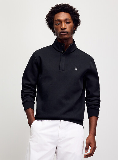 Le sweat col montant sur boutons-pression