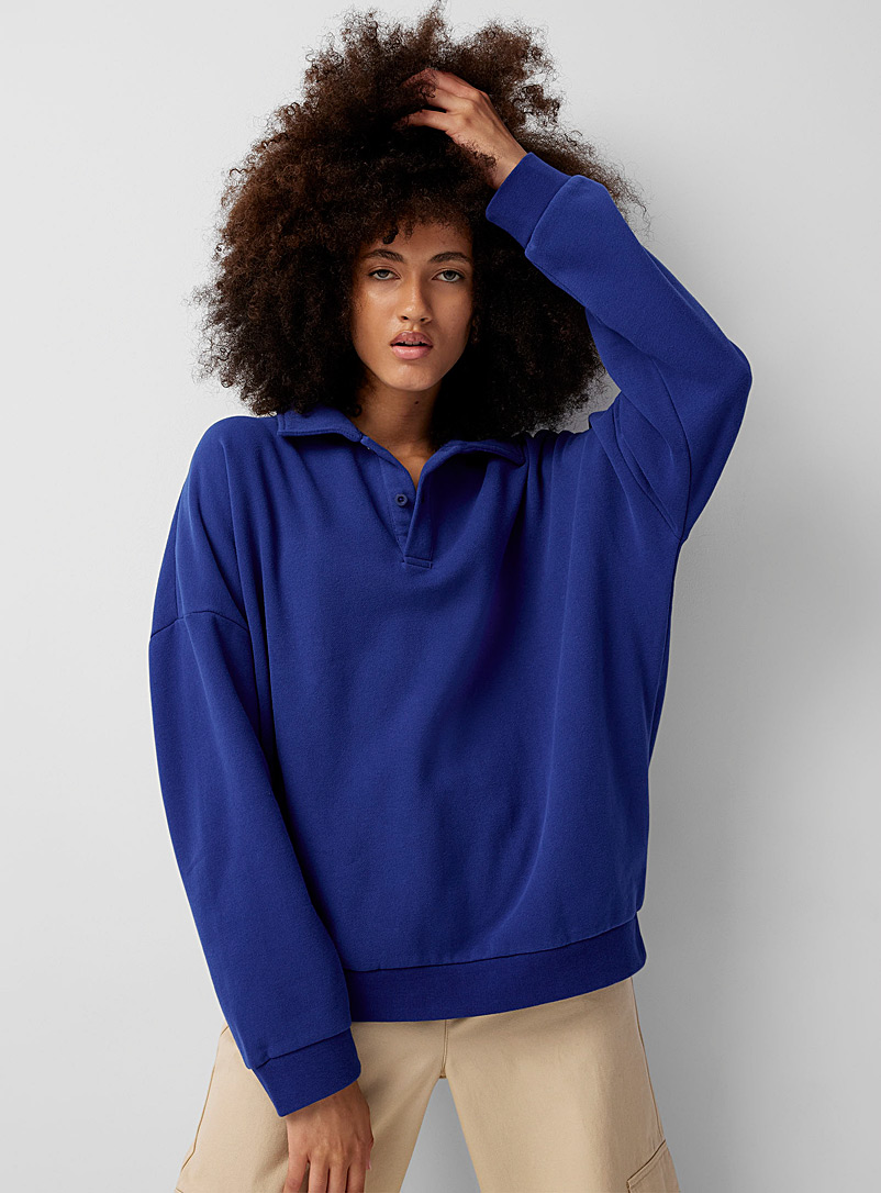 Twik Sapphire Blue Loose organic cotton fleece polo sweatshirt for women