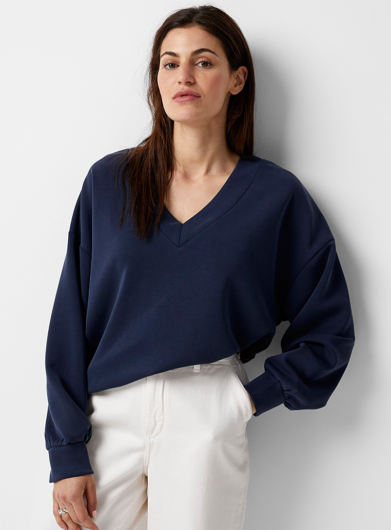 Contemporaine Marine Blue Peach skin V-neck sweatshirt for women